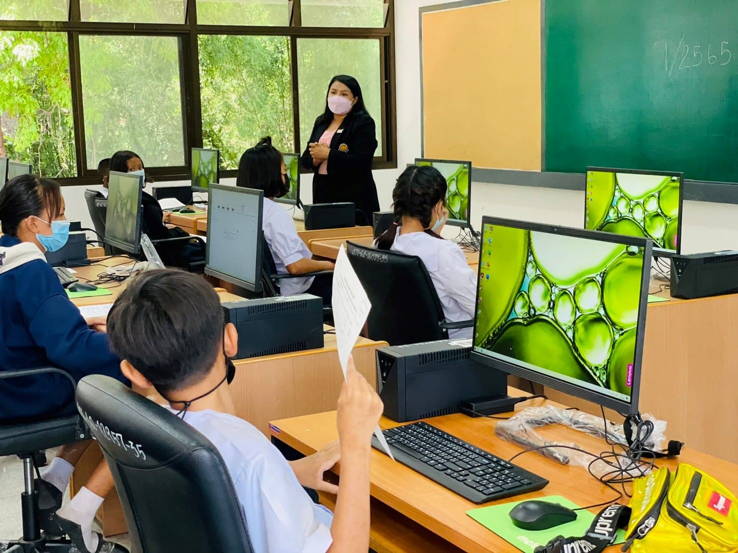  อาจารย์จากวิทยาลัยเทคนิคนครอุบลราชธานี เข้ามาจัดการเรียนการสอนหลักสูตรระยะสั้น คอมพิวเตอร์กราฟฟิก